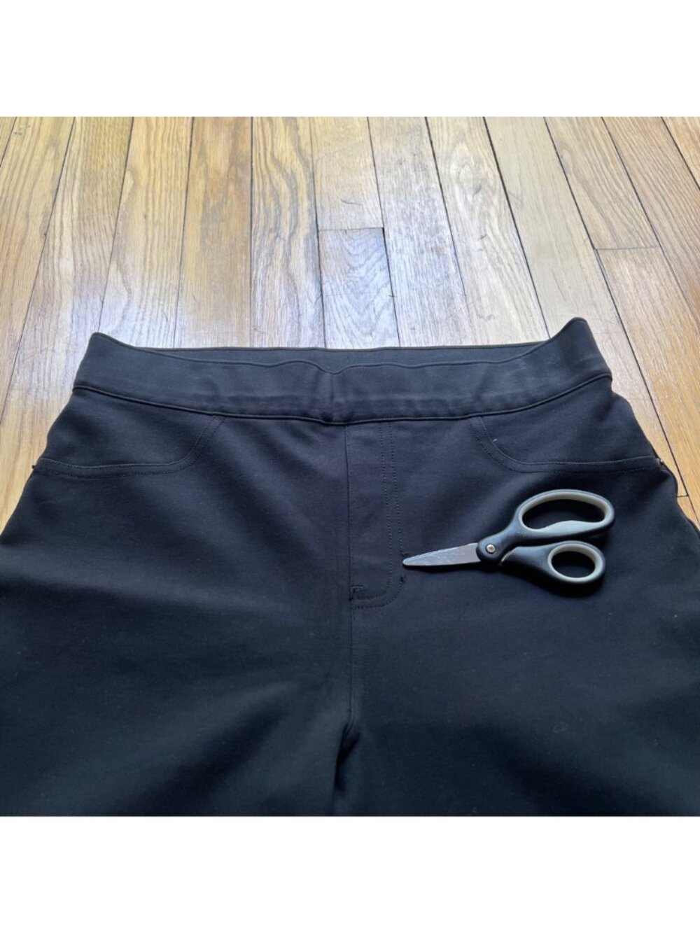 Spanx Size L Classic Black The Perfect Ponte Knit 4-Pocket Pull On Ankle Pants - Picture 12 of 15